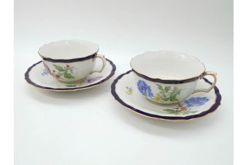 ドイツ　マイセン　Meissen　コバルトブルー　金彩　二つ花　フラワー　洗練された上品なデザインが目を惹くティーカップ&ソーサー2客セット(洋食器、C&S)(R-074580)