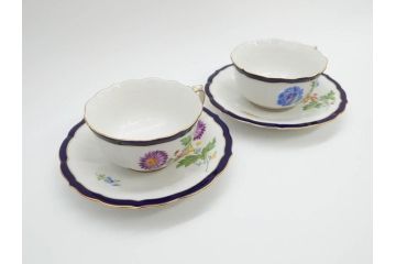 ドイツ　マイセン　Meissen　コバルトブルー　金彩　二つ花　フラワー　洗練された上品なデザインが目を惹くティーカップ&ソーサー2客セット(洋食器、C&S)(R-074580)