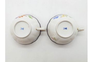 ドイツ　マイセン　Meissen　コバルトブルー　金彩　二つ花　フラワー　洗練された上品なデザインが目を惹くティーカップ&ソーサー2客セット(洋食器、C&S)(R-074580)
