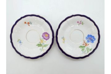 ドイツ　マイセン　Meissen　コバルトブルー　金彩　二つ花　フラワー　洗練された上品なデザインが目を惹くティーカップ&ソーサー2客セット(洋食器、C&S)(R-074580)