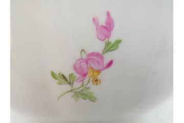 ドイツ　マイセン　Meissen　コバルトブルー　金彩　二つ花　フラワー　洗練された上品なデザインが目を惹くティーカップ&ソーサー2客セット(洋食器、C&S)(R-074580)