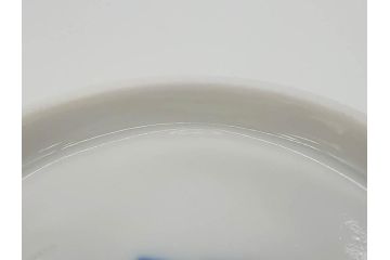 ドイツ　マイセン　Meissen　コバルトブルー　金彩　二つ花　フラワー　洗練された上品なデザインが目を惹くティーカップ&ソーサー2客セット(洋食器、C&S)(R-074580)