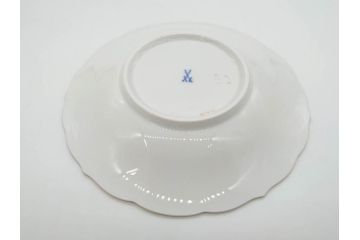 ドイツ　マイセン　Meissen　コバルトブルー　金彩　二つ花　フラワー　洗練された上品なデザインが目を惹くティーカップ&ソーサー2客セット(洋食器、C&S)(R-074580)