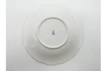 ドイツ　マイセン　Meissen　コバルトブルー　金彩　二つ花　フラワー　洗練された上品なデザインが目を惹くティーカップ&ソーサー2客セット(洋食器、C&S)(R-074580)