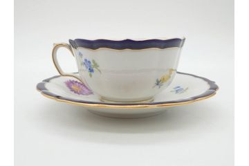 ドイツ　マイセン　Meissen　コバルトブルー　金彩　二つ花　フラワー　洗練された上品なデザインが目を惹くティーカップ&ソーサー2客セット(洋食器、C&S)(R-074580)