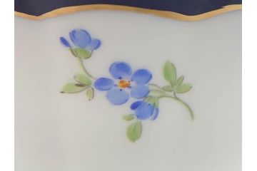 ドイツ　マイセン　Meissen　コバルトブルー　金彩　二つ花　フラワー　洗練された上品なデザインが目を惹くティーカップ&ソーサー2客セット(洋食器、C&S)(R-074580)