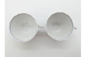 ドイツ　マイセン　Meissen　ブルーオニオン　意匠をこらした凝ったデザインが魅力的なモカカップ2客&オープンワーク透かしプレート2枚セット(皿、洋食器)(R-074581)