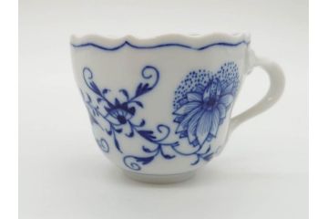 ドイツ　マイセン　Meissen　ブルーオニオン　意匠をこらした凝ったデザインが魅力的なモカカップ2客&オープンワーク透かしプレート2枚セット(皿、洋食器)(R-074581)