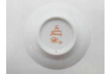 フランス　HERMES(エルメス)　トゥカン/アフリカ/ナイルの庭/シエスタ　それぞれ華やかなデザインが素敵なアジアンティーカップ&ソーサー5客セット(Toucans/AFRiCA/nile/Siesta、湯呑み、湯のみ、蓋付き、C&S、洋食器)(R-074582)