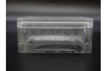 アンティーク　1920年代　レア　ルネ・ラリック(R.LALIQUE)　ツバメ　手彫り　職人による繊細な技法とデザインが美しいシガレットケース(ボックス、たばこ(タバコ)箱、小物入れ、アクセサリートレイ、ガラス、鳥)(R-074584)