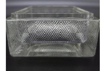 アンティーク　1920年代　レア　ルネ・ラリック(R.LALIQUE)　ツバメ　手彫り　職人による繊細な技法とデザインが美しいシガレットケース(ボックス、たばこ(タバコ)箱、小物入れ、アクセサリートレイ、ガラス、鳥)(R-074584)
