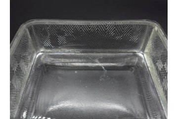アンティーク　1920年代　レア　ルネ・ラリック(R.LALIQUE)　ツバメ　手彫り　職人による繊細な技法とデザインが美しいシガレットケース(ボックス、たばこ(タバコ)箱、小物入れ、アクセサリートレイ、ガラス、鳥)(R-074584)