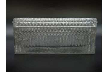 アンティーク　1933〜1951年頃　レア　ルネ・ラリック(R.LALIQUE)　ローレンス(Laurens)　繊細なデザインがエレガントな雰囲気溢れるシガレットケース(ボックス、たばこ(タバコ)箱、小物入れ、アクセサリートレイ、ガラス)(R-074585)