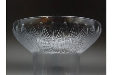 アンティーク　1920年代　ルネ・ラリック(R.LALIQUE)　ロータス(LOTUS)　グラス　花瓶　蓮の花のようなデザインが美しいゴブレット(花入れ、花器、フラワーベース)(R-074586)
