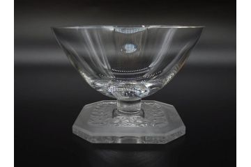 アンティーク　ルネ・ラリック(R.LALIQUE)　洗練されたデザインが優美な印象を与えるシャンパングラス2客セット(ヒナギク、パクレット、デイジー、デザート、コンポート、フルーツ、小鉢、ミニボウル、ガラス)(R-074587)