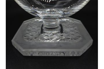 アンティーク　ルネ・ラリック(R.LALIQUE)　洗練されたデザインが優美な印象を与えるシャンパングラス2客セット(ヒナギク、パクレット、デイジー、デザート、コンポート、フルーツ、小鉢、ミニボウル、ガラス)(R-074587)