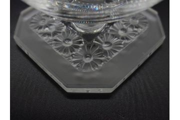 アンティーク　ルネ・ラリック(R.LALIQUE)　洗練されたデザインが優美な印象を与えるシャンパングラス2客セット(ヒナギク、パクレット、デイジー、デザート、コンポート、フルーツ、小鉢、ミニボウル、ガラス)(R-074587)