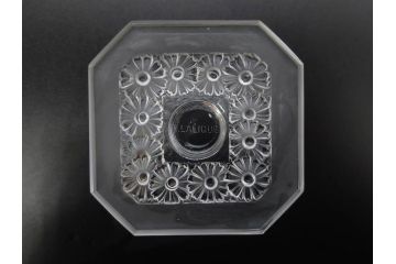 アンティーク　ルネ・ラリック(R.LALIQUE)　洗練されたデザインが優美な印象を与えるシャンパングラス2客セット(ヒナギク、パクレット、デイジー、デザート、コンポート、フルーツ、小鉢、ミニボウル、ガラス)(R-074587)
