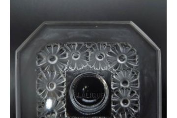 アンティーク　ルネ・ラリック(R.LALIQUE)　洗練されたデザインが優美な印象を与えるシャンパングラス2客セット(ヒナギク、パクレット、デイジー、デザート、コンポート、フルーツ、小鉢、ミニボウル、ガラス)(R-074587)