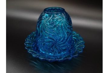 稀少!　フランス　Baccarat　オールドバカラ　ロザース(ROSACES)　ミュルティプル　キャンドルスタンド　燭台　常夜灯　澄んだブルーカラーと華やかな意匠が存在感を放つヴェイユーズ(DEPOSE刻印あり、フルレッドクリスタルガラス)(R-074594)