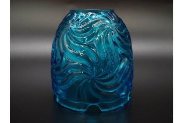 稀少!　フランス　Baccarat　オールドバカラ　ロザース(ROSACES)　ミュルティプル　キャンドルスタンド　燭台　常夜灯　澄んだブルーカラーと華やかな意匠が存在感を放つヴェイユーズ(DEPOSE刻印あり、フルレッドクリスタルガラス)(R-074594)
