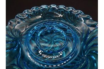 稀少!　フランス　Baccarat　オールドバカラ　ロザース(ROSACES)　ミュルティプル　キャンドルスタンド　燭台　常夜灯　澄んだブルーカラーと華やかな意匠が存在感を放つヴェイユーズ(DEPOSE刻印あり、フルレッドクリスタルガラス)(R-074594)