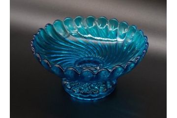 稀少!　フランス　Baccarat　オールドバカラ　バンブー　美しいブルーカラーと繊細なデザインが目を惹くコンポート(フルーツスタンド、脚付きボウル、フリル、DEPOSE刻印あり、フルレッドクリスタルガラス)(R-074595)