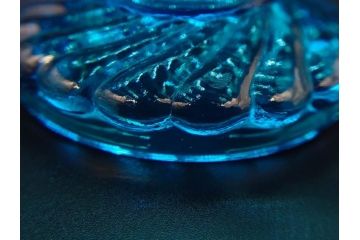 稀少!　フランス　Baccarat　オールドバカラ　バンブー　美しいブルーカラーと繊細なデザインが目を惹くコンポート(フルーツスタンド、脚付きボウル、フリル、DEPOSE刻印あり、フルレッドクリスタルガラス)(R-074595)