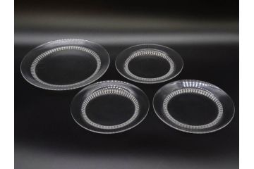フランス　LALIQUE(ラリック)　バンブー(竹)　シンプルながらも上品な佇まいが魅力のプレート4枚セット(大・小)(皿、ガラス)(R-074596)