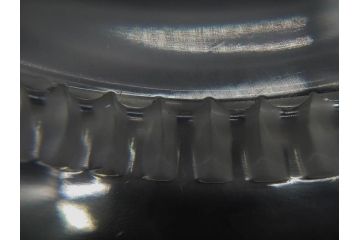 フランス　LALIQUE(ラリック)　バンブー(竹)　シンプルながらも上品な佇まいが魅力のプレート4枚セット(大・小)(皿、ガラス)(R-074596)