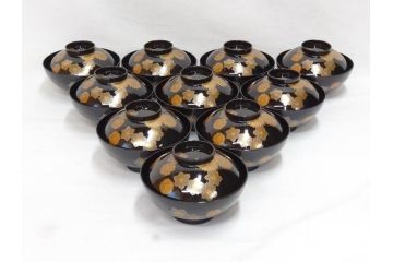 輪島塗　花寄　約14cm　4.6寸　丁寧に描かれた蒔絵が上品な雰囲気を高める吸物椀10客セット(お椀、漆器、和食器、黒漆、共箱付き、四寸六分)(R-074600)