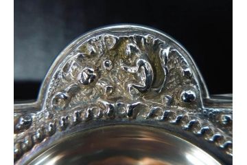 1874年頃　銀細工師　チャールズ・フォックス　Charles Fox　スターリングシルバー　ソルトディッシュ&スプーン4個セット(塩入れ、箱入り、スプーン付き、SV925、STERLING SILVER)(R-074601)