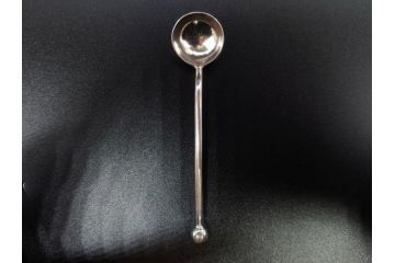 1874年頃　銀細工師　チャールズ・フォックス　Charles Fox　スターリングシルバー　ソルトディッシュ&スプーン4個セット(塩入れ、箱入り、スプーン付き、SV925、STERLING SILVER)(R-074601)