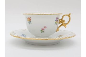 ドイツ　マイセン　Meissen　金彩　散らし小花　シェルエッジ　細やかな意匠に気品を感じるカップ&ソーサー(洋食器、C&S)(R-074603)