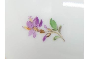 ドイツ　マイセン　Meissen　金彩　散らし小花　シェルエッジ　細やかな意匠に気品を感じるカップ&ソーサー(洋食器、C&S)(R-074603)