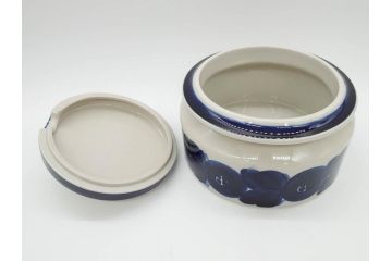 ARABIA FINLAND　アネモネ　Ulla Procope(ウラ・プロコッペ)　大胆に描かれたアネモネ花が素敵なスープチューリン(アラビア、フィンランド、チュリーン、ポット、キャセロール、蓋物、フタ付き、Anemone、Sモデル、北欧食器)(R-074605)