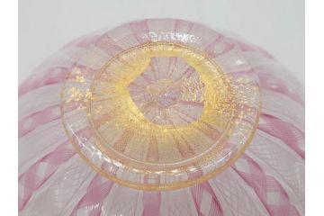 イタリア　ムラノガラス　ベネチアンガラス　レース柄　ピンク　美しく細やかな技法が目を惹くボウル(ムラーノガラス、菓子皿、深皿、鉢、サラダボウル、ヴェネチアンガラス)(R-074606)