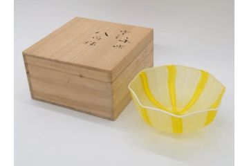 ガラス工芸家　藤田喬平　手吹　ヴェニス　鮮やかな色合いと洗練されたデザインが魅力の八角鉢(ベネチアン、ヴェネチアン、ボウル、深皿)(R-074607)