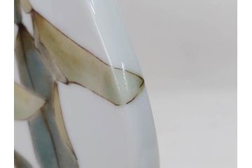 山田義明　九谷焼　色絵　高さ約24cm　美しい絵柄と色合いに魅了される扁壷(壺、鳥、共箱付き)(R-074613)