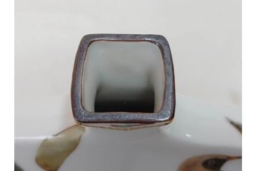 山田義明　九谷焼　色絵　高さ約24cm　美しい絵柄と色合いに魅了される扁壷(壺、鳥、共箱付き)(R-074613)