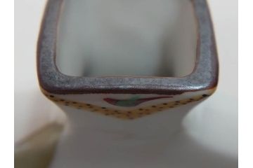 山田義明　九谷焼　色絵　高さ約24cm　美しい絵柄と色合いに魅了される扁壷(壺、鳥、共箱付き)(R-074613)