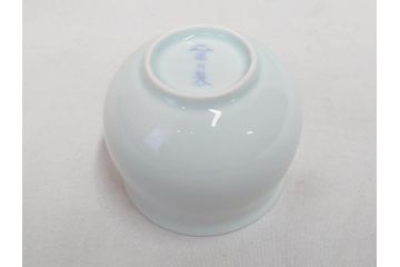 深川製磁　宮内庁御用達　染付　金彩　藍色の濃淡で表現された富士山が美しい汲出揃(汲出碗揃、5客セット、湯呑み、湯のみ、和食器、共箱付き)(R-074614)