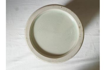 三浦シュレイ　月見草　繊細な絵柄と美しい色彩に魅了される花瓶(朱鈴、しゅ鈴、朱鈴、花器、花入、共箱付き)(R-074615)