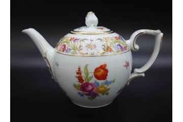 ドイツ　ドレスデン　シューマン ババリア　SCHUMANN BAVARIA　 金彩　フラワー　鮮やかな色合いと散りばめられた花たちが可愛らしいティーポット(洋食器)(R-074618)