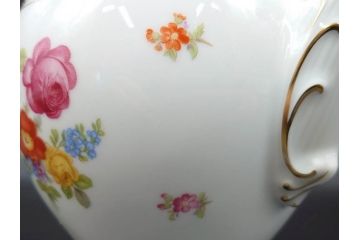 ドイツ　ドレスデン　シューマン ババリア　SCHUMANN BAVARIA　 金彩　フラワー　鮮やかな色合いと散りばめられた花たちが可愛らしいティーポット(洋食器)(R-074618)