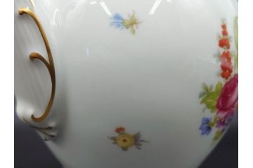 ドイツ　ドレスデン　シューマン ババリア　SCHUMANN BAVARIA　 金彩　フラワー　鮮やかな色合いと散りばめられた花たちが可愛らしいティーポット(洋食器)(R-074618)