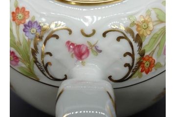 ドイツ　ドレスデン　シューマン ババリア　SCHUMANN BAVARIA　 金彩　フラワー　鮮やかな色合いと散りばめられた花たちが可愛らしいティーポット(洋食器)(R-074618)