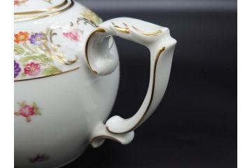 ドイツ　ドレスデン　シューマン ババリア　SCHUMANN BAVARIA　 金彩　フラワー　鮮やかな色合いと散りばめられた花たちが可愛らしいティーポット(洋食器)(R-074618)