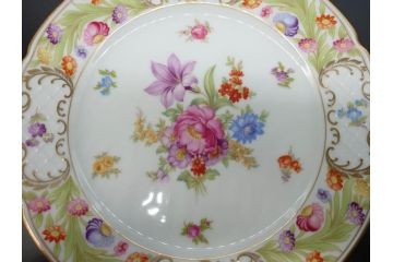 ドイツ　ドレスデン　シューマン ババリア　SCHUMANN BAVARIA　 金彩　フラワー　華やかな花たちが食卓に彩を与えるプレート6枚セット(大小、皿、洋食器)(R-074620)