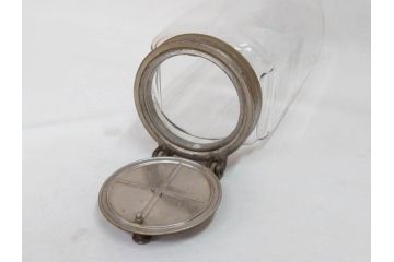 アンティーク雑貨　レトロな空間づくりにおすすめのガラス瓶(ガラスビン、菓子瓶、たばこ瓶、タバコ瓶)(R-074621)